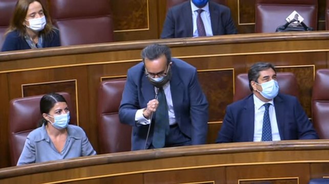 Bronca en el Congreso después de que un diputado de Vox llame bruja a una diputada del PSOE