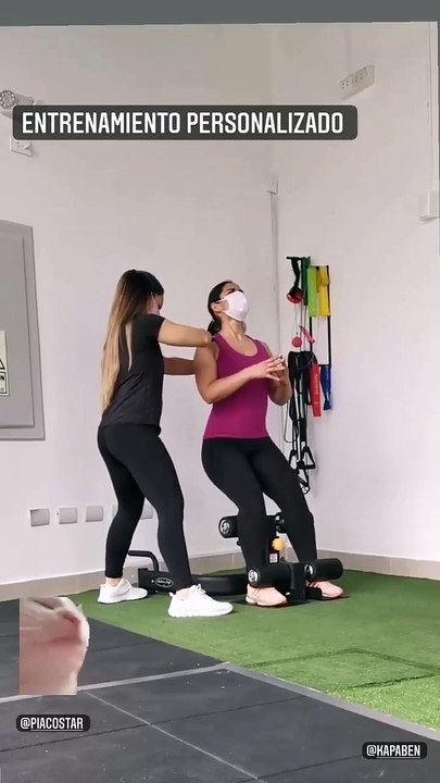 Pamela Acosta periodista ejercicios en gym para quemar calorías