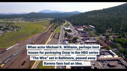 Baltimore Ravens pay tribute to Michael K Williams prior to kickoff