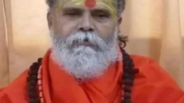 Narendra Giri made serious allegations against the disciple