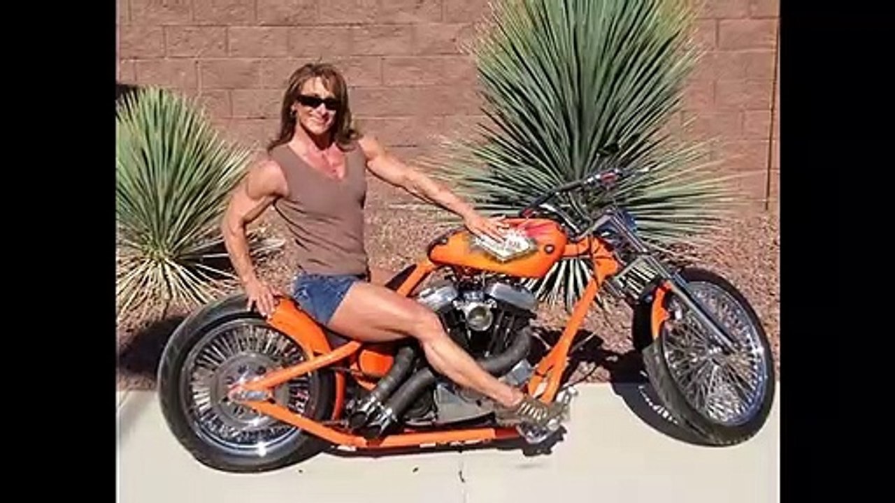 FEMALE BODYBUILDERS RIDING BIKES