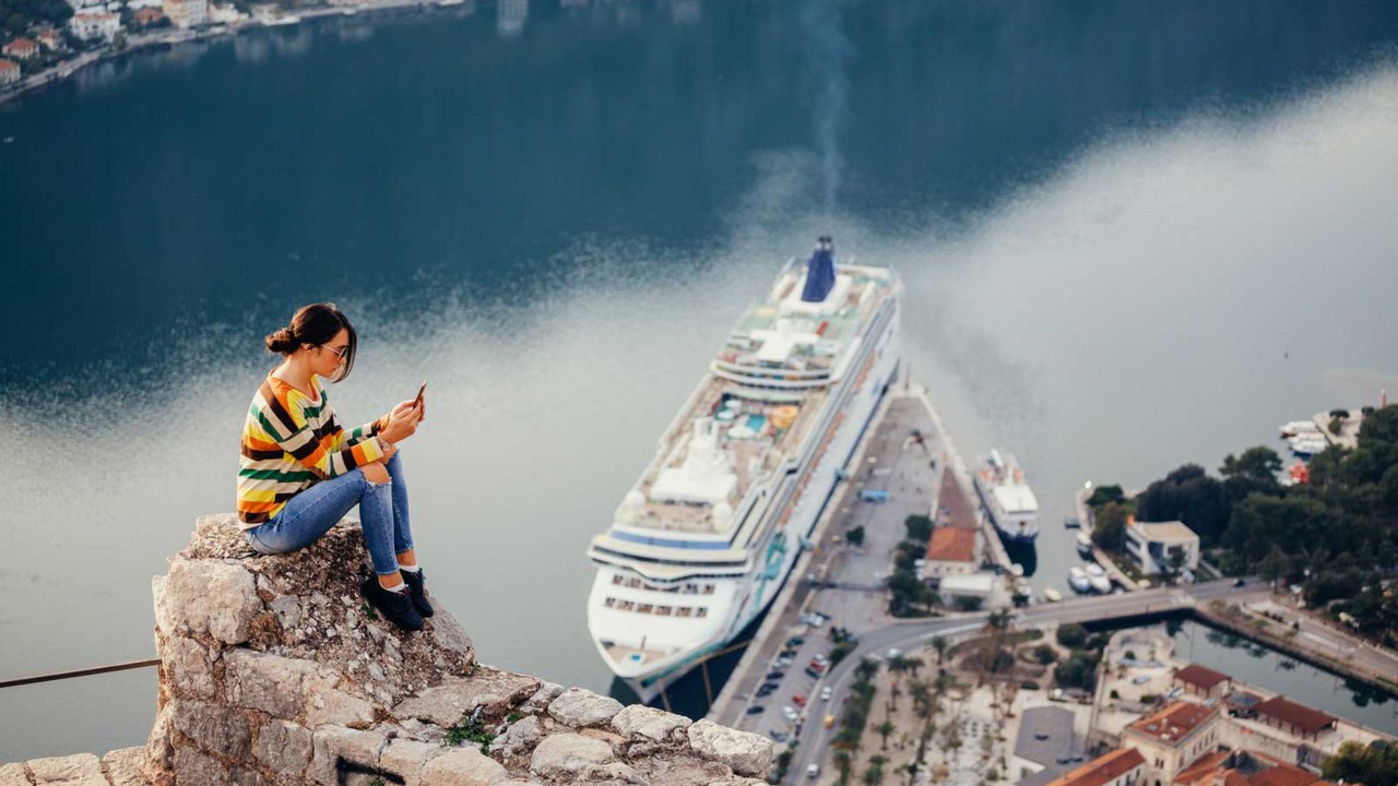 These Are the Best Times to Book a Cruise for Deals, Optimal Rooms, and More