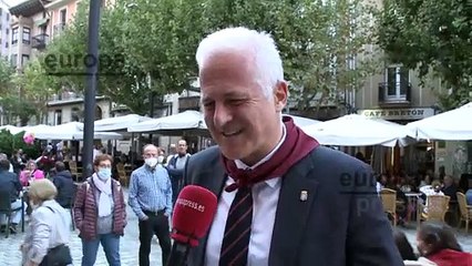 Pablo Hermoso de Mendoza, alcalde de Logroño, emocionado por acompañar a Concha Velasco