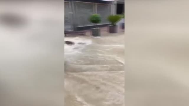 Adiós al verano con riadas