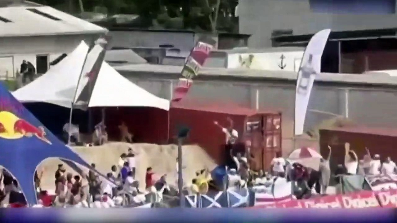 Chris Gayle's 10 Biggest Unbelievable Sixes In His Career