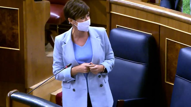 El repaso de Isabel Rodríguez a Macarena Olona por el bochornoso espectáculo que protagonizó al encararse con una periodista