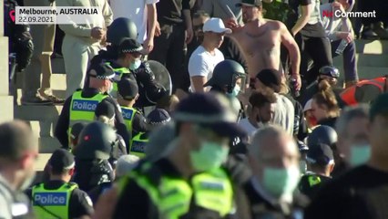 Police clear virus rules protest at Melbourne shrine
