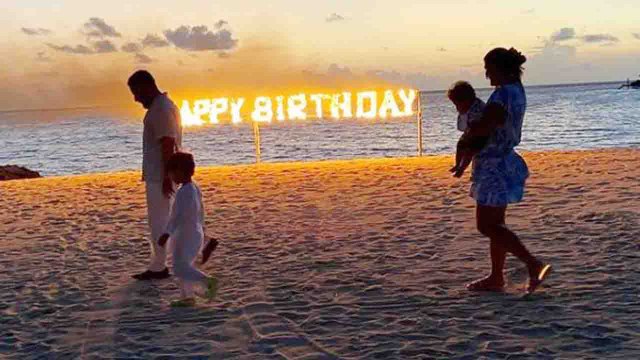 Kareena Kapoor Khan ने Birthday पर Jehangir Ali Khan और Taimur Ali Khan के साथ किया ये | FilmiBeat
