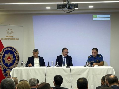Sultanbeyli İlçe Emniyet Müdürlüğü Huzur Toplantısı düzenledi