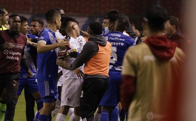 Liga PRO anuncia sanciones para jugadores de Emelec y Liga de Quito