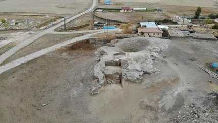 Erzurum'un tarihine ışık tutan 6 bin yıllık höyükte kalıntılara rastlandı