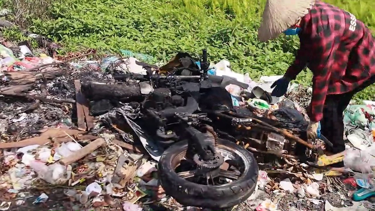 Full restoration 30 year old super sports motorcycle on fire - Unbelievable moto restore