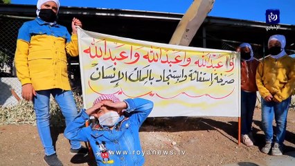 أردني من الطفيلة يعتصم برفقة بناته أمام رئاسة الوزراء مطالبا بوظيفة