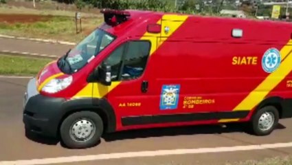 Homem fica ferido ao cair de moto no trevo da Jorge Lacerda