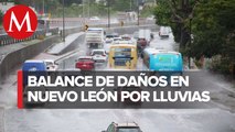 Deslaves y vehículos varados tras lluvias en Nuevo León