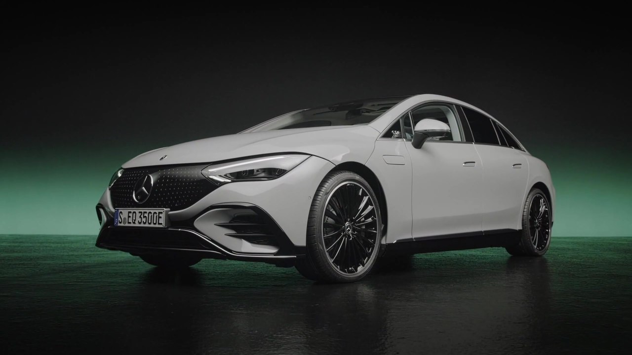 Der neue Mercedes-Benz EQE - Leistungsstarke Zellchemie trifft auf intelligente Software
