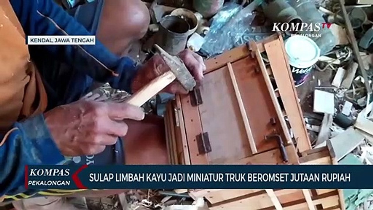 Kakek Keren, Bisa Sulap Limbah Kayu Jadi Miniatur Truk
