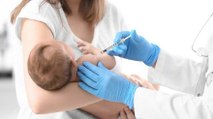 Prof. Kurugöl’den çarpıcı iddia: Sağlık ocaklarında bebeklere yanlışlıkla corona aşısı yapıldı