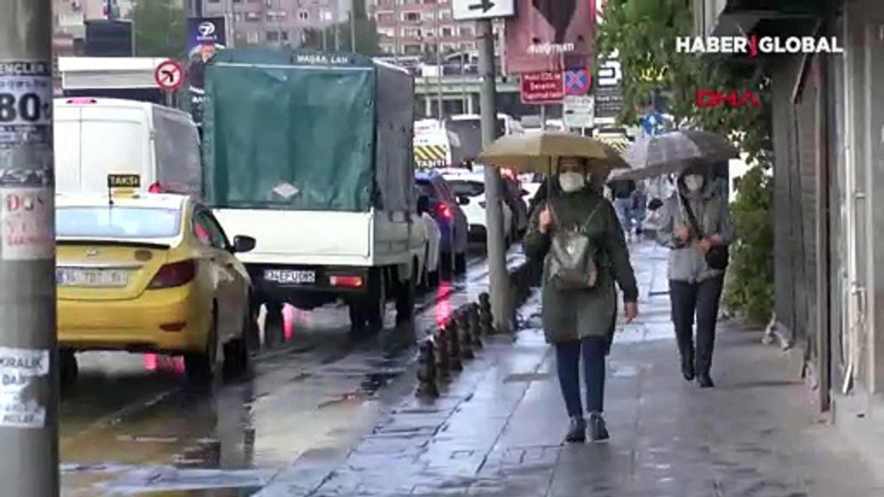 İstanbul’da yağmur başladı, trafik yoğunluğu yüzde 55’i gördü