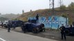 Kosova-Sırbistan sınırında plaka gerginliği sürüyorSırplar araç ve barikatlarla yolu kapattı