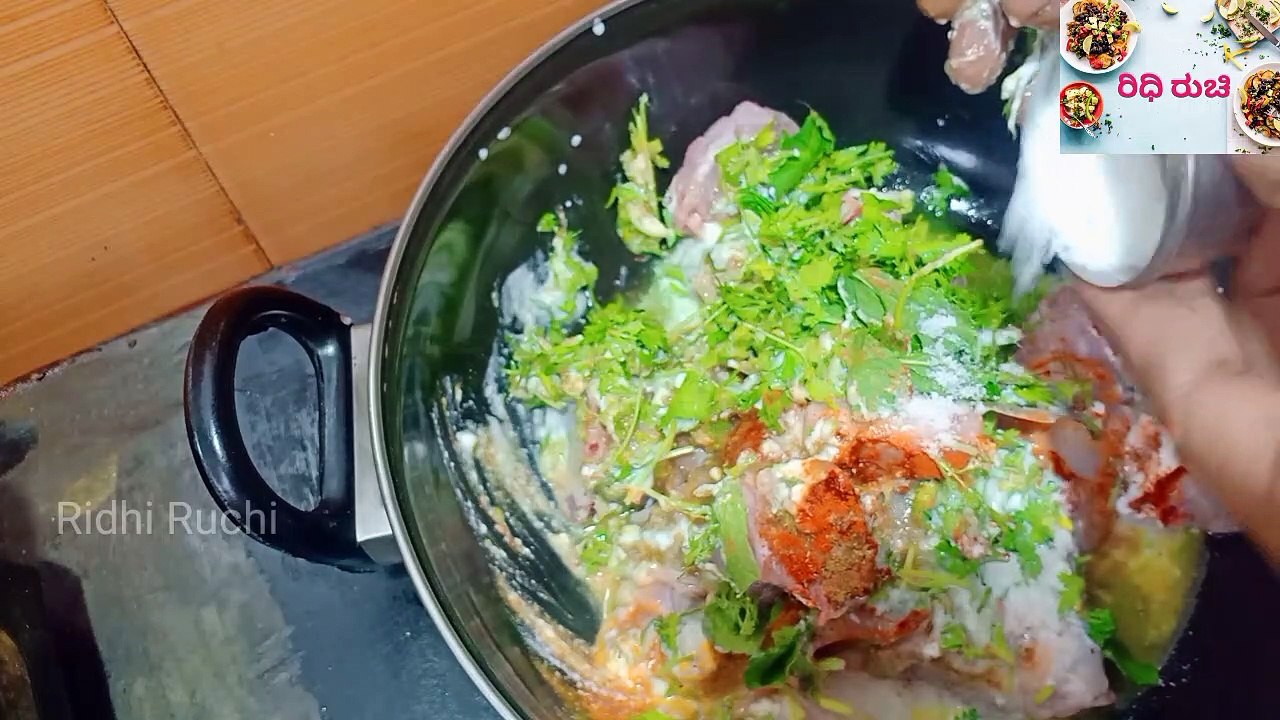 How To Make Muslim Style Chicken Biriyani / ಮುಸ್ಲಿಂ ಸ್ಟೈಲ್ ಚಿಕನ್ ಬಿರಿಯಾನಿ ಮಡುಹುದು ಹೇಗೆ / Ridhi Ruchi