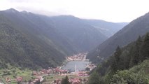 Uzungöl'e ziyaretçi akını