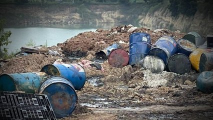 ลักลอบทิ้งถังขยะพิษ” ลพบุรี ของเสียอันตราย