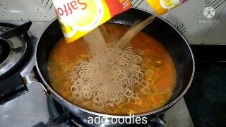 5 Minute Recipe | Saffola Oodles Review | Masala Oodles | Oats Recipe | Healthy Recipe | #review |healthy oats recipe |  Quick and easy evening snack | Saffola Oodles recipe |