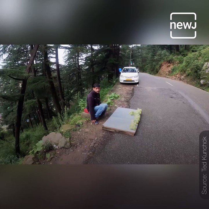 Take A Look At How A Vlogger Put A Smile On This Street Vendor’s Face