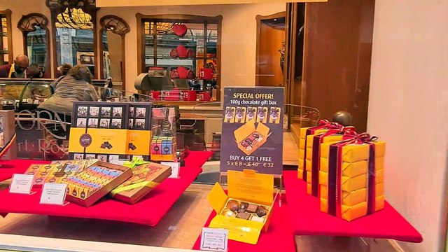 EXPLORING BRUSSELS ( BRUXELLES ) BELGIUM part 1