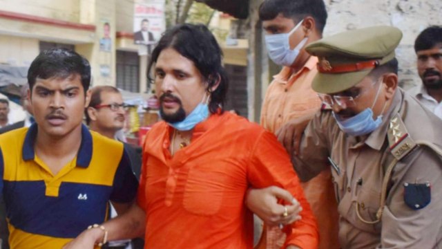 Mahant case: Anand Giri lawyer demands special protection