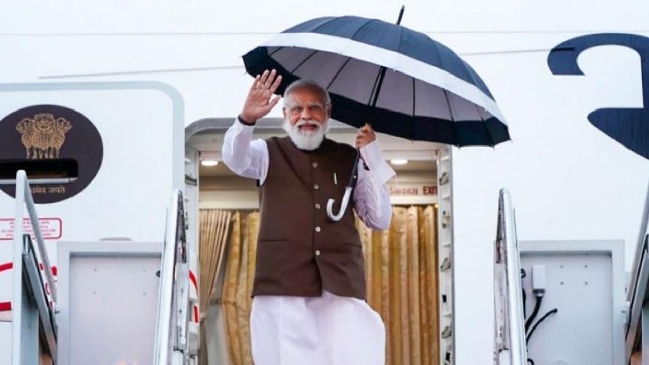 Watch Halla Bol on PM Modi's big US visit