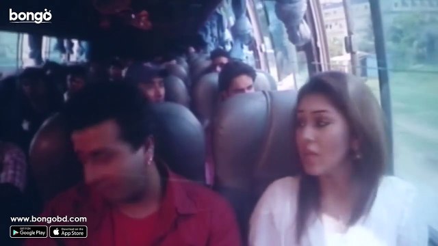 অপুর কাধে মাথা রেখে ঘুমিয়ে গেলো শাকিব - Jibon Moroner Shathi - Shakib Khan, Apu Biswas - Movie Scene