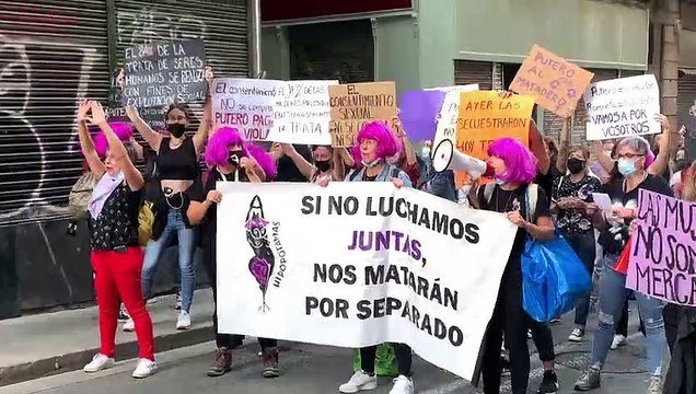 Manifestació davant l'Ajuntament contra Colau / Mar Acero