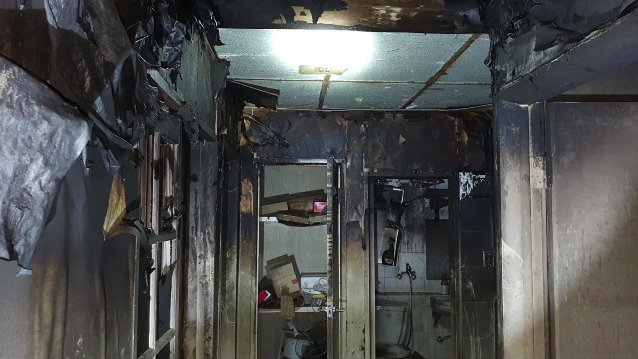 충남 보령 5층 아파트에서 불...인명 피해 없어 / YTN