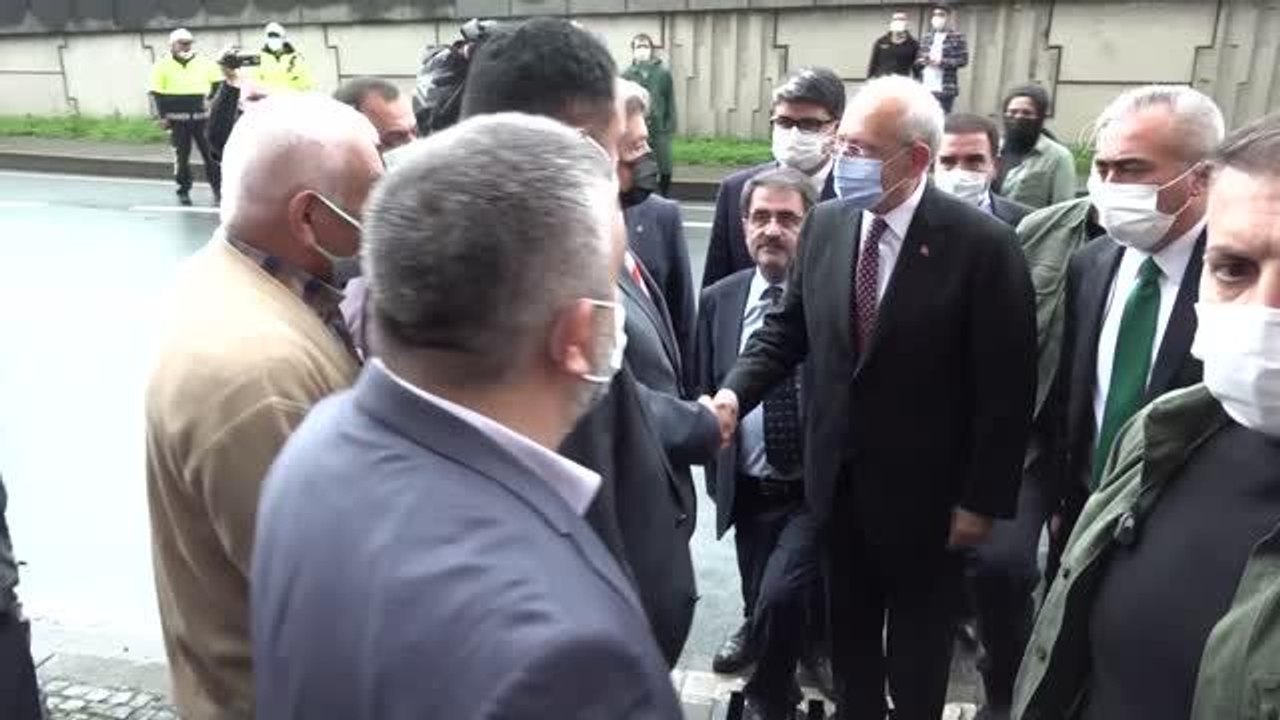 Kılıçdaroğlu: "Bir meslek grubuyla ilgili kanun çıkarılıyorsa o meslek grubunun mutlaka parlamentoya gelmesi ve komisyonlarda dinlenmesi gerekiyor"