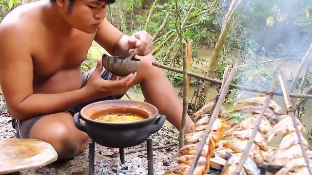 Cooking Fish Eating with Hot Rice Soup give your body warm - Cook Rice Porridge eating with Fish