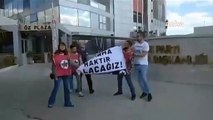 AK Parti binası önünde ''barınamıyoruz'' diyen öğrencilere sert müdahale
