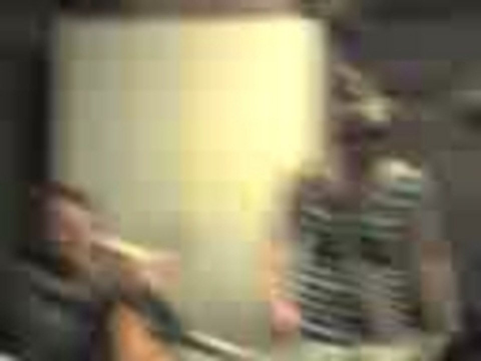 Gro bourré chez Barb: sketch 2/2 (+ Amandine et Élise mal)