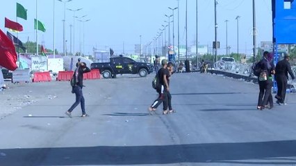 Şii Müslümanlar, Erbain etkinliklerine katılmak için Kerbela'ya yürüyor
