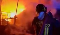 Isola Capo Rizzuto (KR) - In fiamme i capannoni di un'azienda agricola (24.09.21)