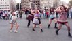 Taksim'in ortasında bir anda dans etmeye başladılar! Kalabalık, video çekmek için birbirine girdi