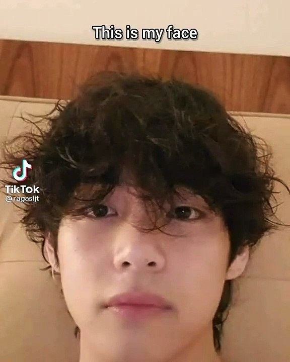 Cute Taehyung and Jisoo #Vsoo #blackpink #bts #jisoo #v #taehyung