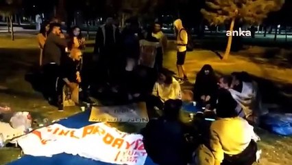 "Barınamıyoruz" diyen öğrencilerden 'Hayde' şarkısına uyarlama; "Yağmurda, karda, suda kalalum elin Bucası'nda"