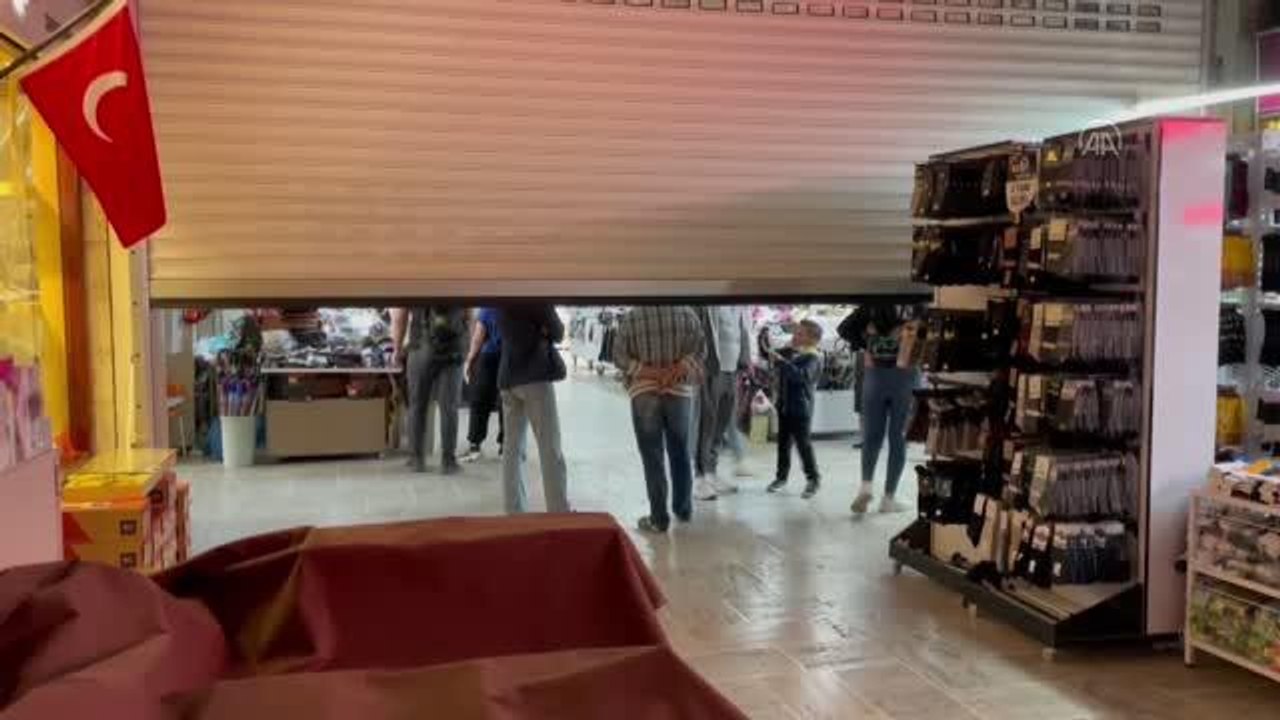 Tarihi çarşıda gaz sıkışması endişesi ölçümler...