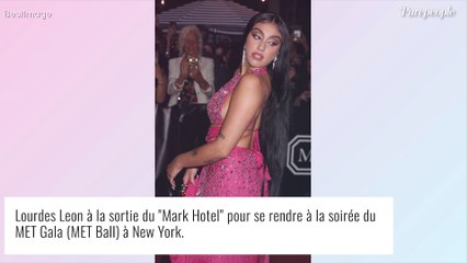 Lourdes Leon incroyable en latex au défilé Savage X Fenty de Rihanna
