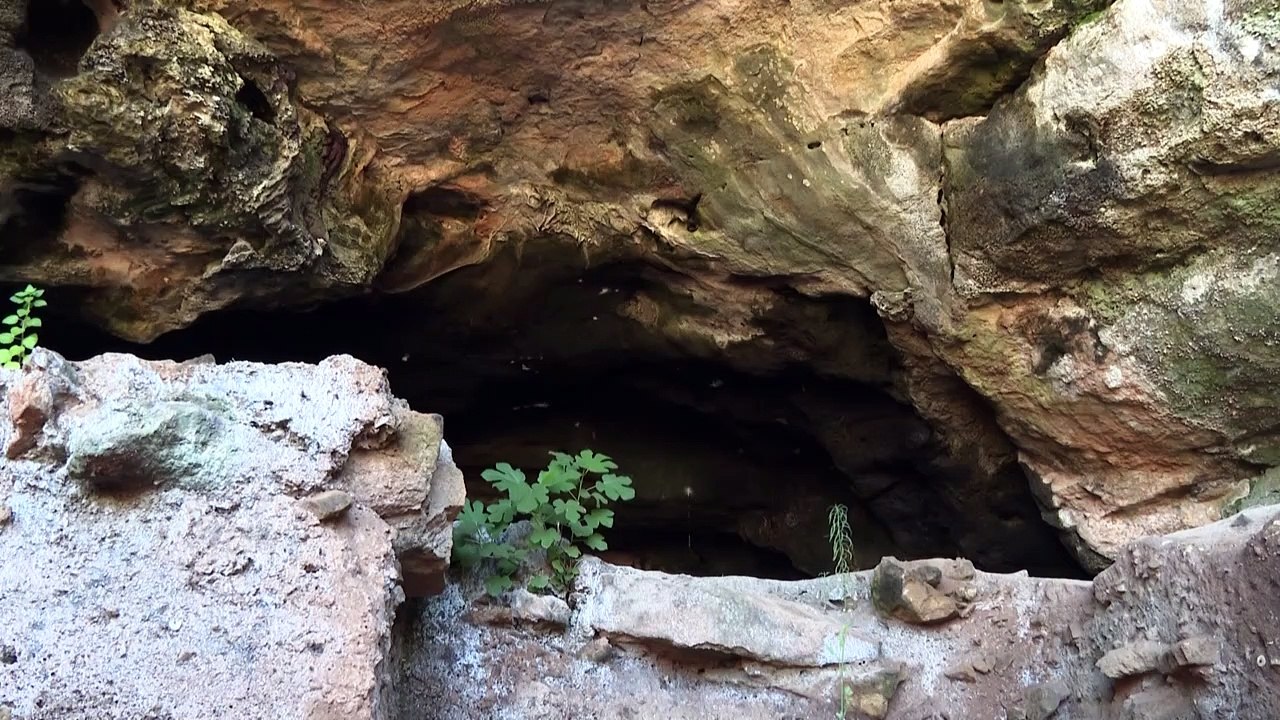 علماء آثار يكتشفون في المغرب أقدم أدوات من العظام كانت تُستخدم في صنع الملابس