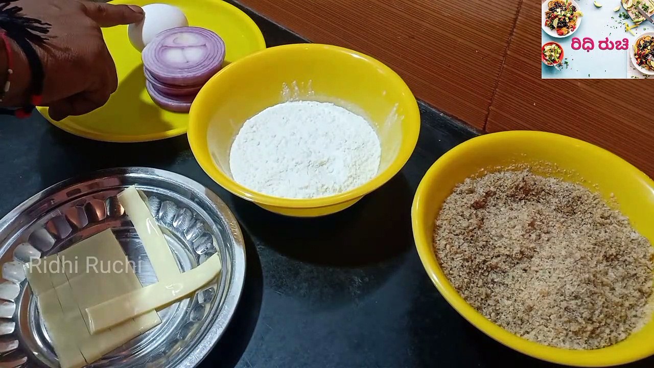 How To Make Cheese Onion Rings At Home / ಚೀಸ್ ಆನಿಯನ್ ರಿಂಗ್ಸ್ ಮನೆಯಲ್ಲಿ ಮಾಡುವುದು ಹೇಗೆ / Ridhi Ruchi