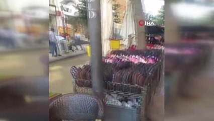 Patlayan su borusu yolları göle çevirdi