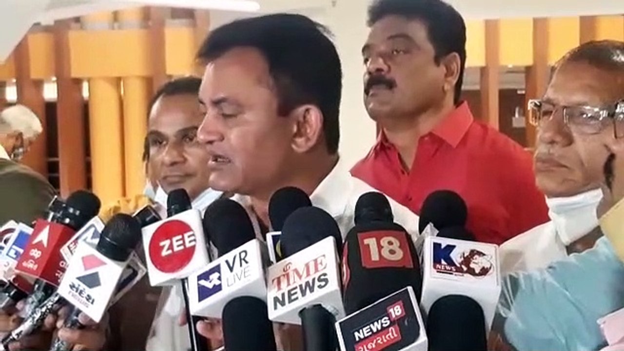 'कोरोना की विफलताएं छिपाने को नहीं बढ़ाया विधानसभा सत्र'